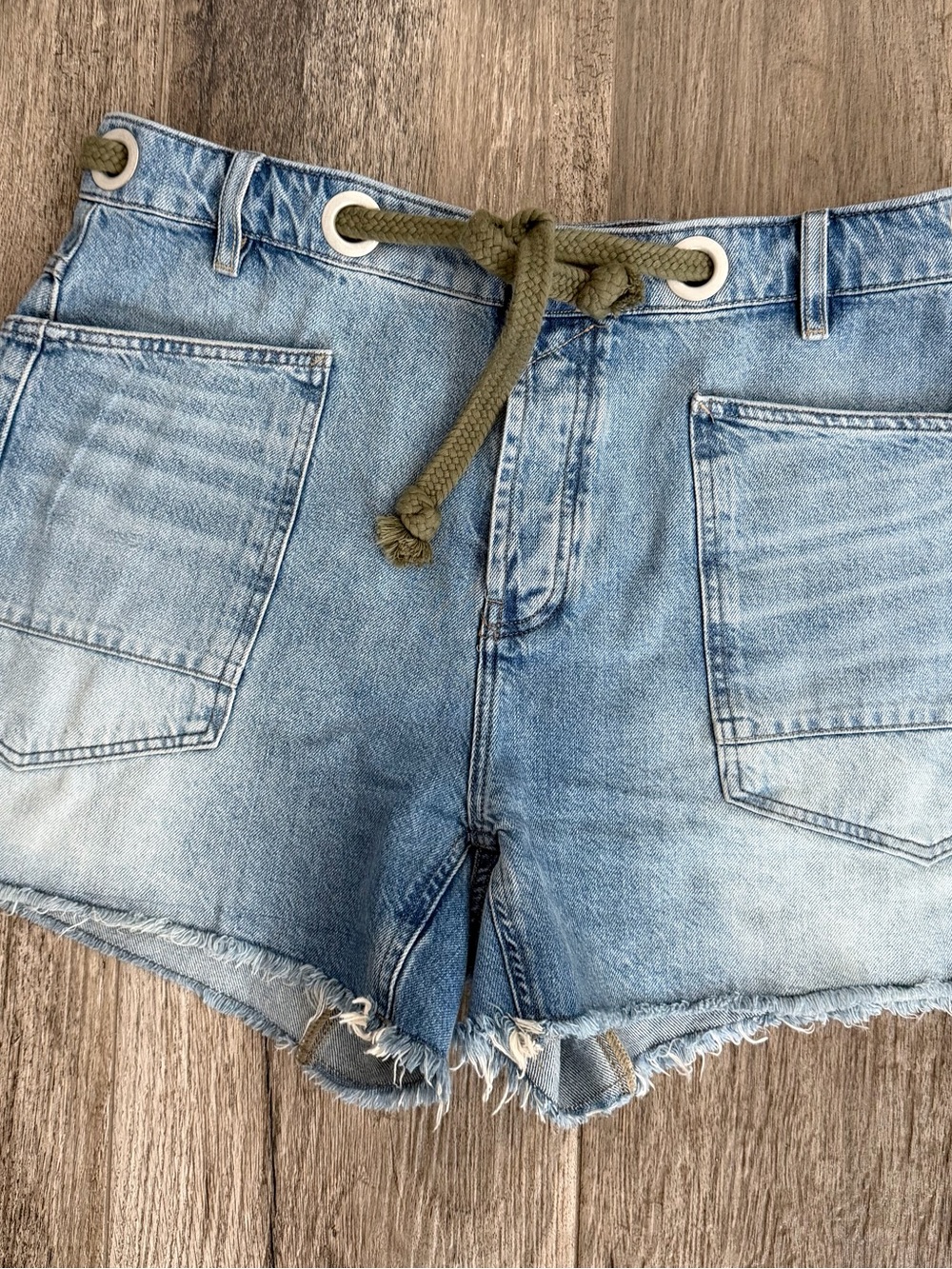 Free People Light Blue Denim Women's Shorts with Olive Drawcord Party Summer